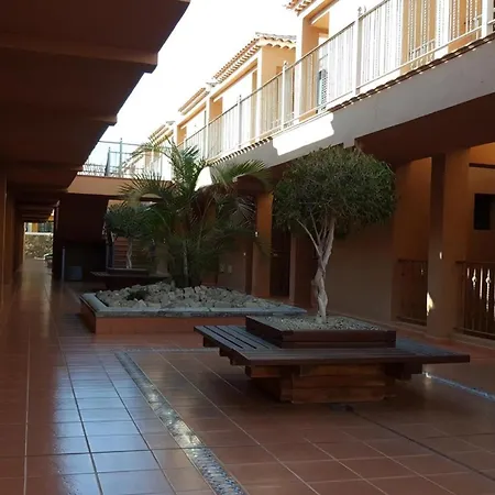Mit Balkon, Pool Und Spielplatz * Costa Del Silencio